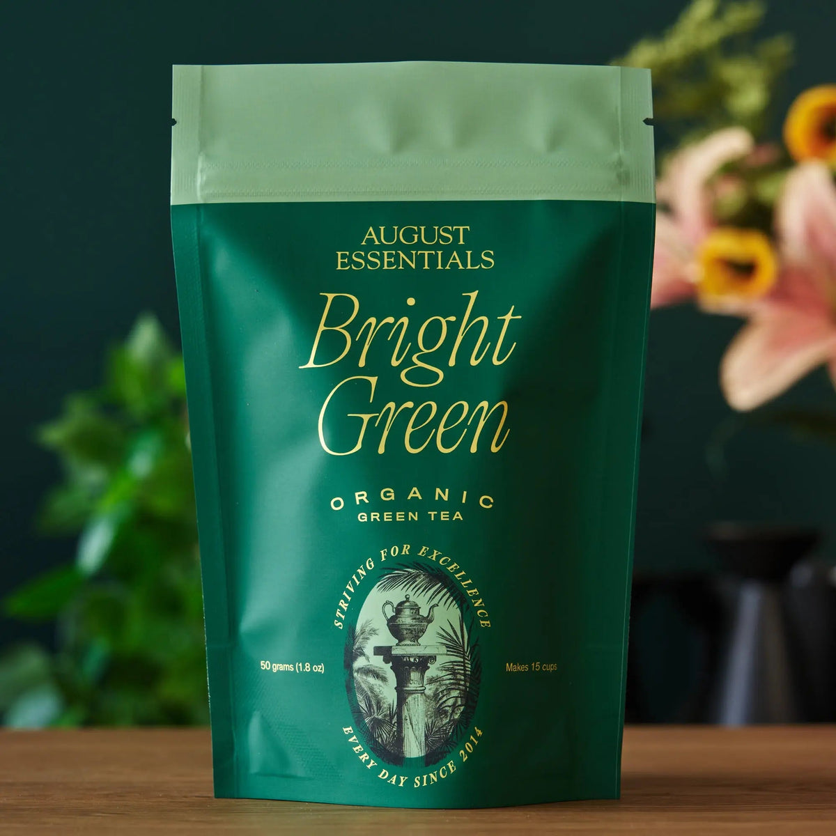 Bright green loose leaf green tea