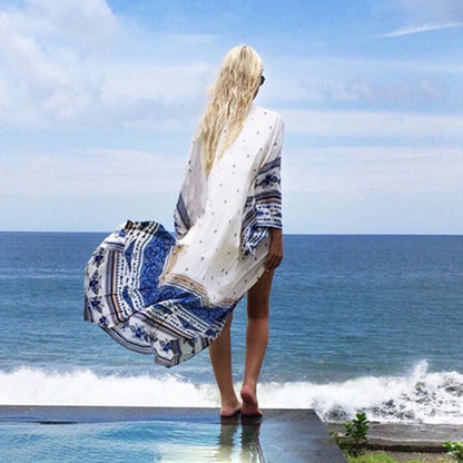 Chemise de plage en denim, cardigan sexy à coupe ample  pour la protection solaire.