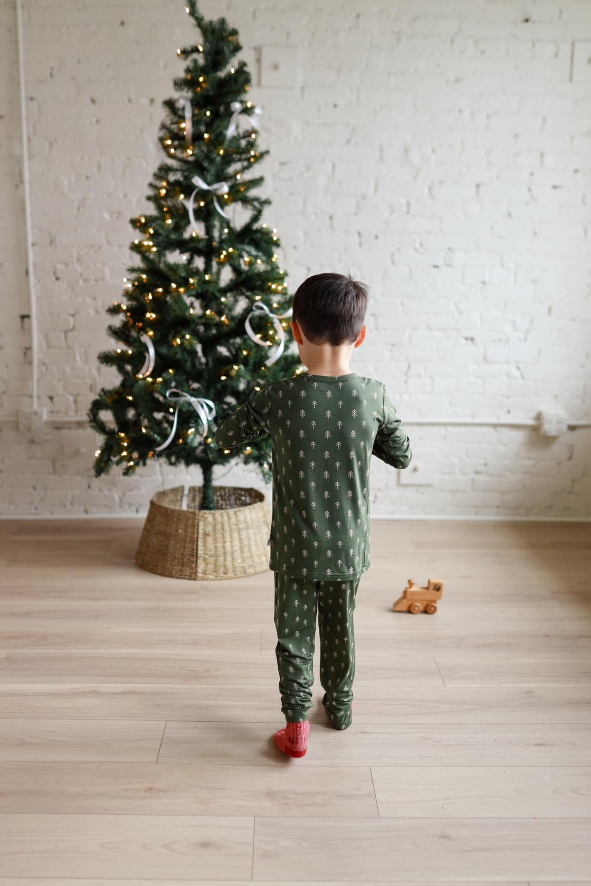 Kids Christmas Tree Bamboo Pajamas – 2 Piece Set