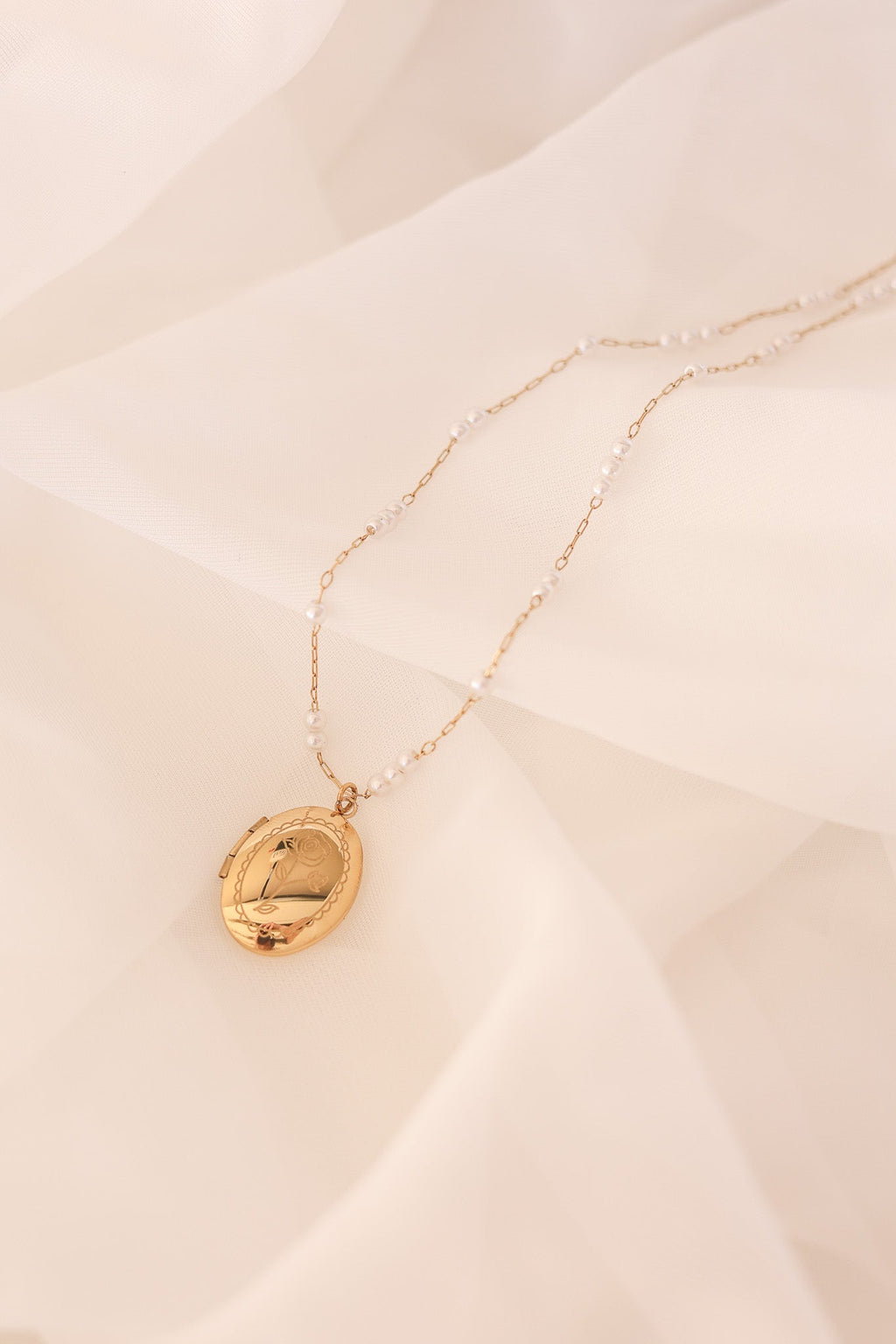 Juliet Keepsake Locket Necklace