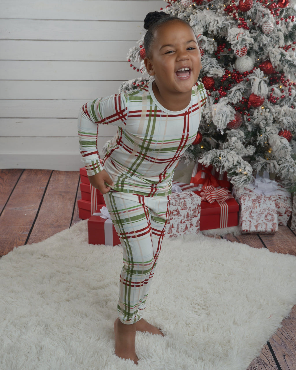 Kids Plaid Christmas Bamboo Pajamas – 2 Piece Set