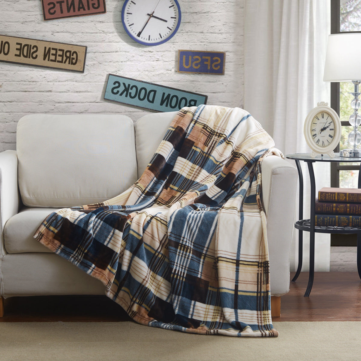 Winter Cabin Super Soft Flannel Throw Blanket