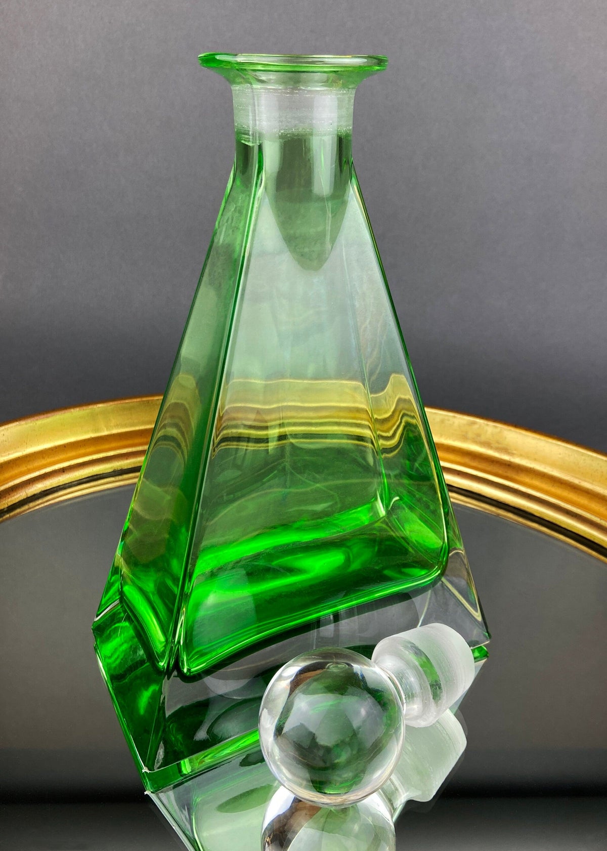 Green Crystal Decanter with Clear Stopper