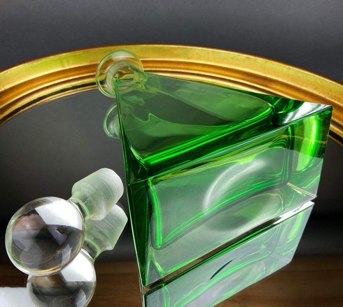 Green Crystal Decanter with Clear Stopper