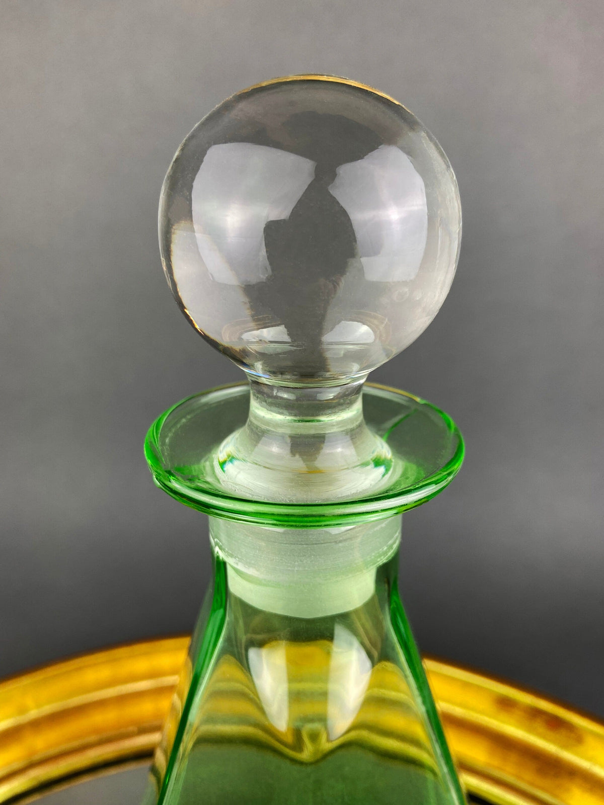 Green Crystal Decanter with Clear Stopper